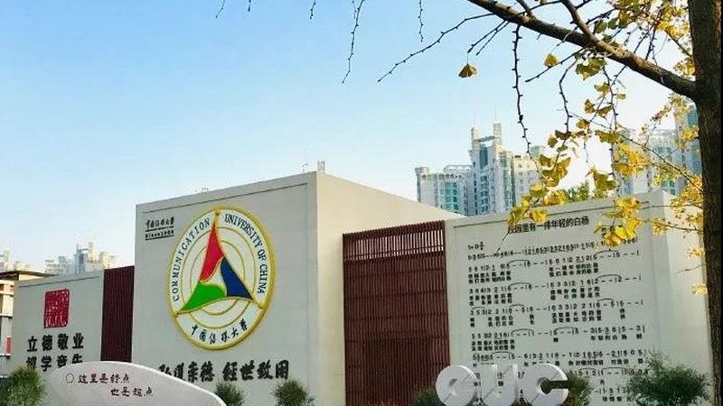 短视频代运营的效果评估，离不开数据的支持。以下是一些关键数据指标：