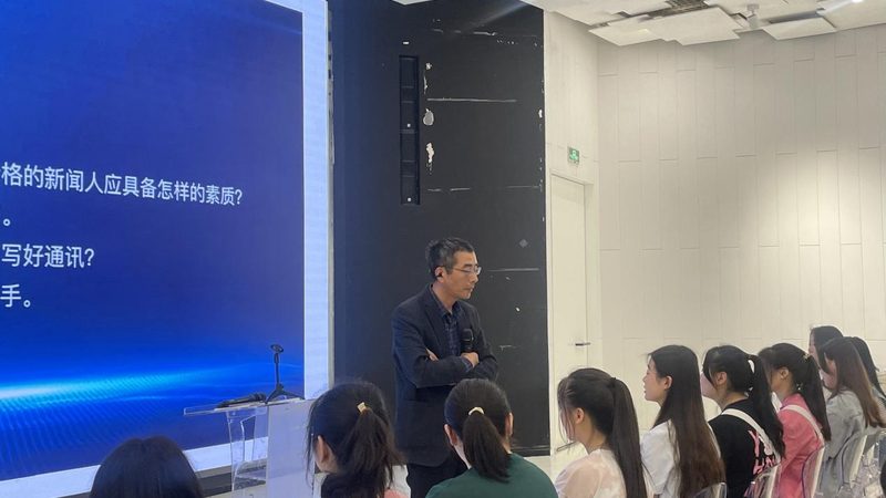 在明确了注册条件后，需要准备以下材料：